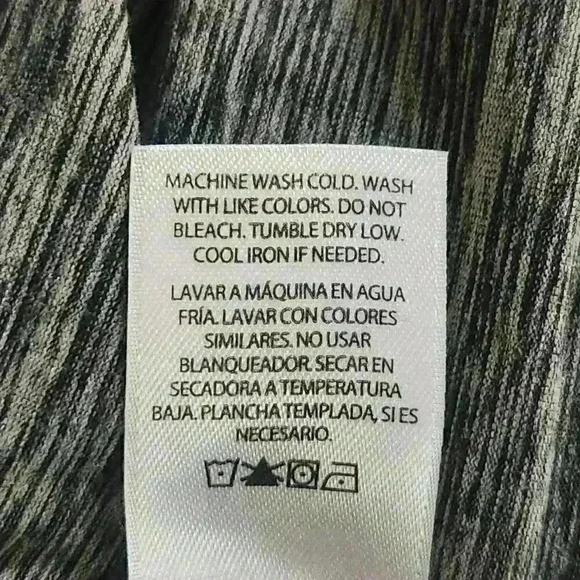 NWOT Danskin Now Medium Polyester/Spandex Dance Top Black Strie‎ Back Detail - Picture 8 of 8